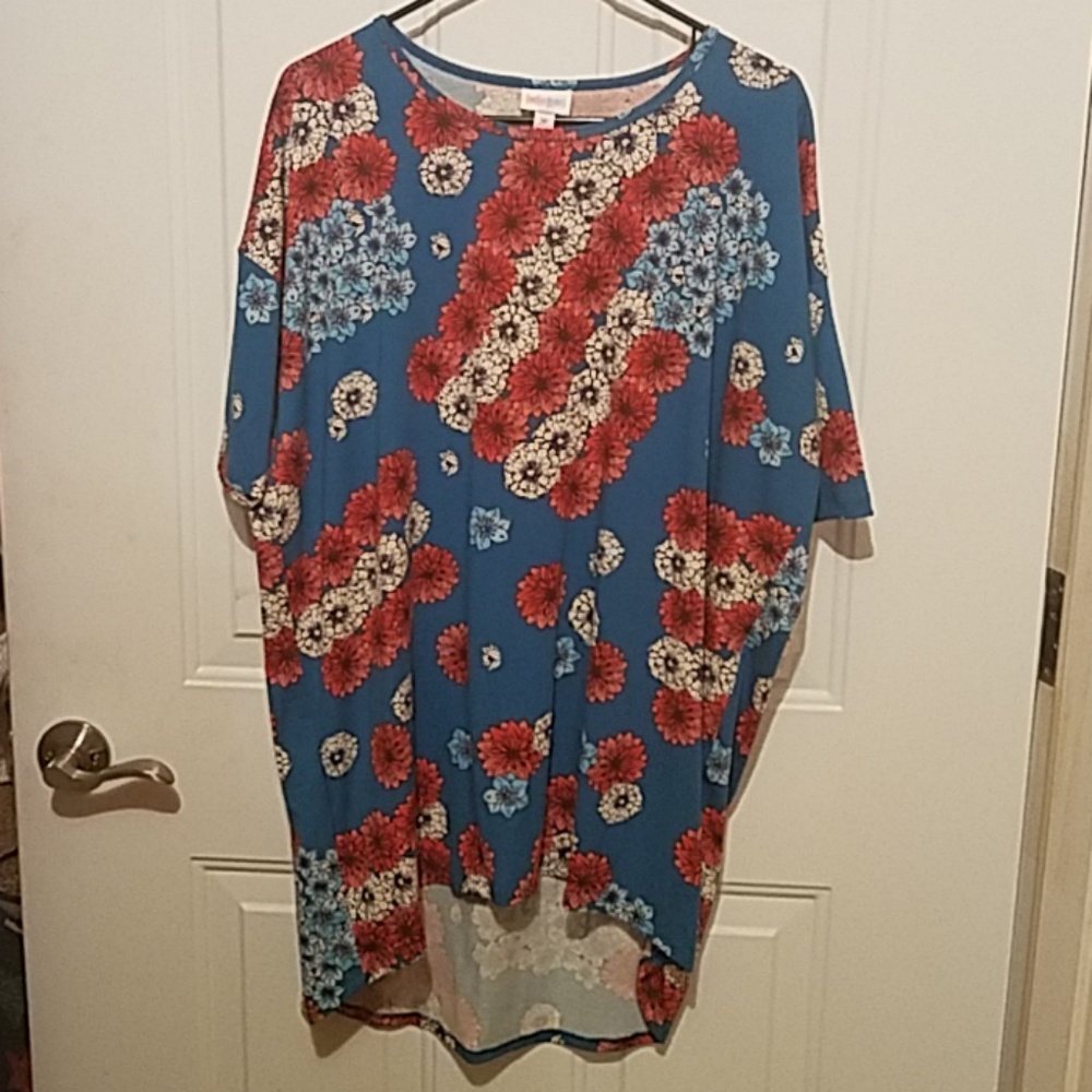 Lularoe medium flower American flag Irma